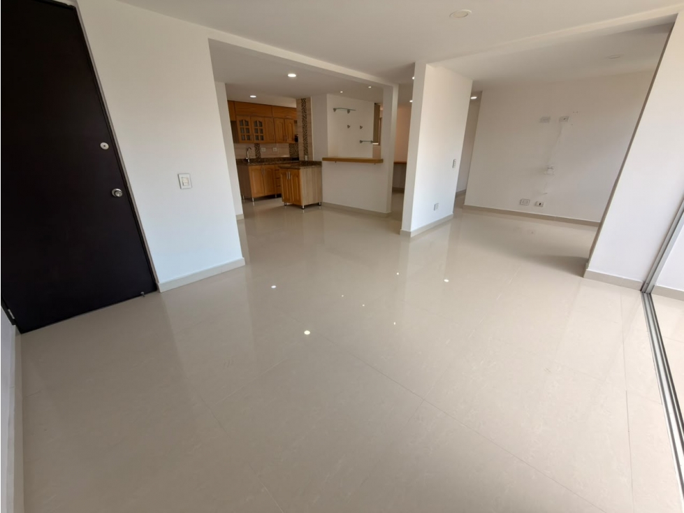 Arriendo apartamento Loma de los Bernal — foto 3