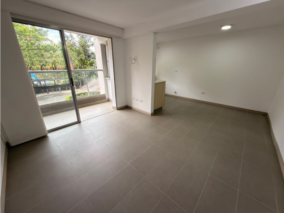 Arriendo apartamento Loma de los Bernal — foto 3