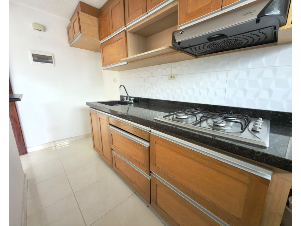 Arriendo apartamento Loma de los Bernal — foto 3
