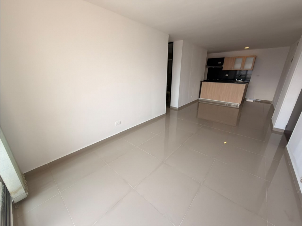 Arriendo Apartamento En Los Colores — foto 5