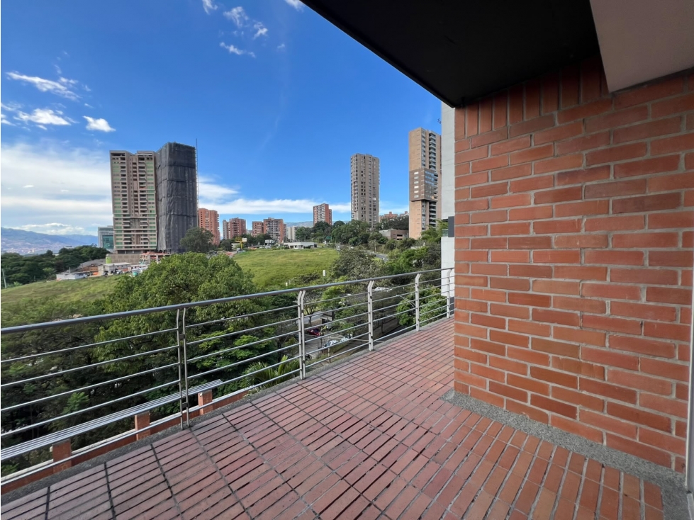 ARRIENDO APARTAMENTO POBLADO -LOS BALSOS — foto 2
