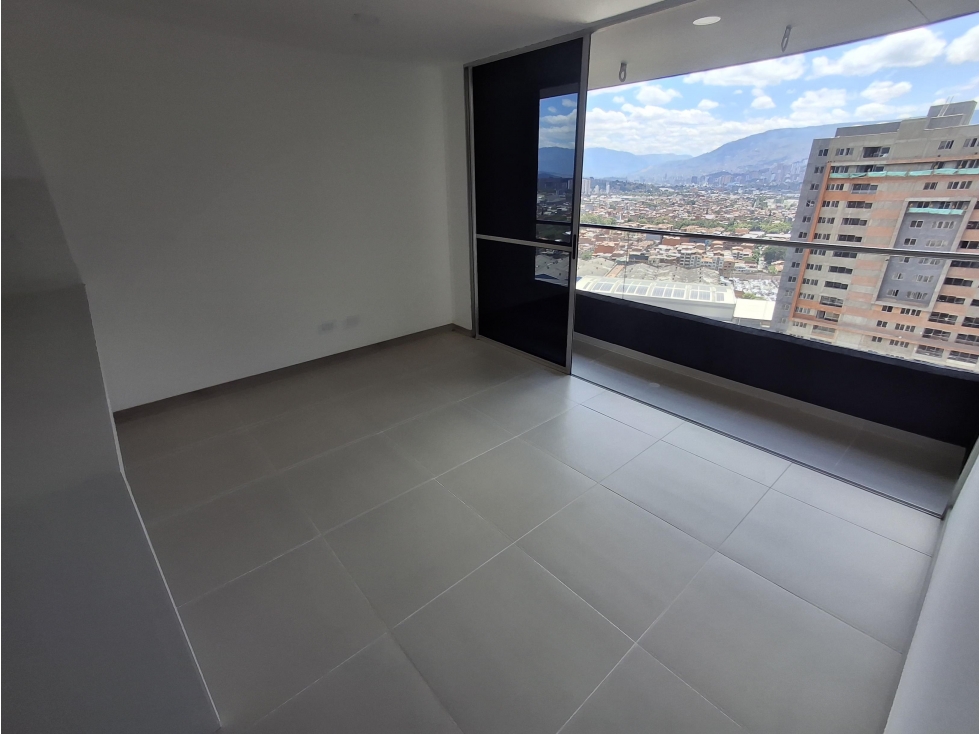 Apartamento arriendo CIUDAD COLTEJER — foto 3