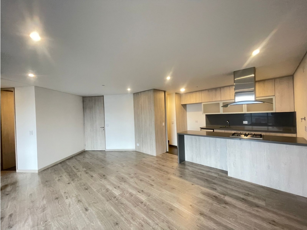 APARTAMENTO EN ALTOS DEL POBLADO