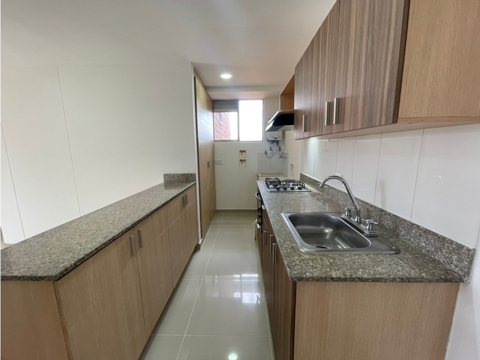 APARTAMENTO EN ARRIENDO CALLE LARGA SABANETA — foto 3