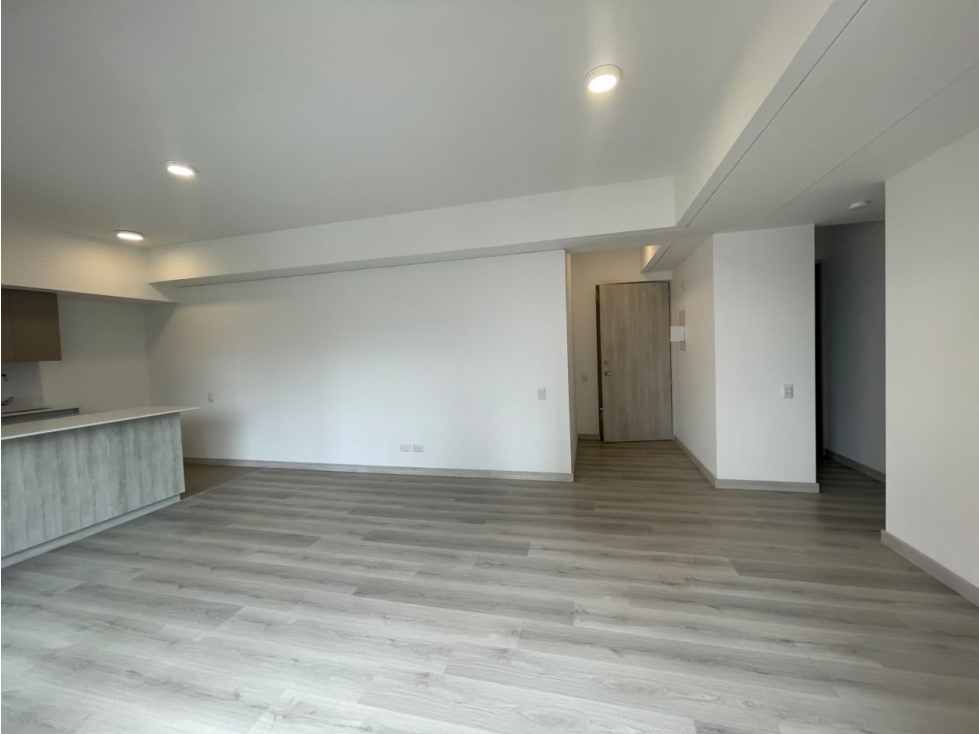 ARRIENDO APARTAMENTO CIUDAD DEL RIO