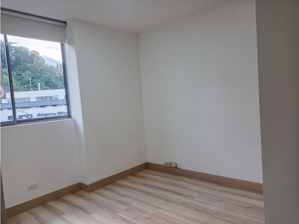 APARTAMENTO EN ARRIENDO EN CASTROPOOL — foto 3