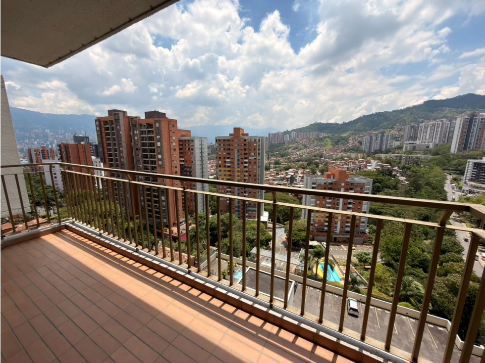 Arriendo apartamento Loma de los Bernal