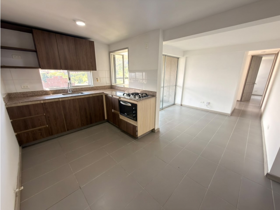 Arriendo apartamento Loma de los Bernal — foto 2