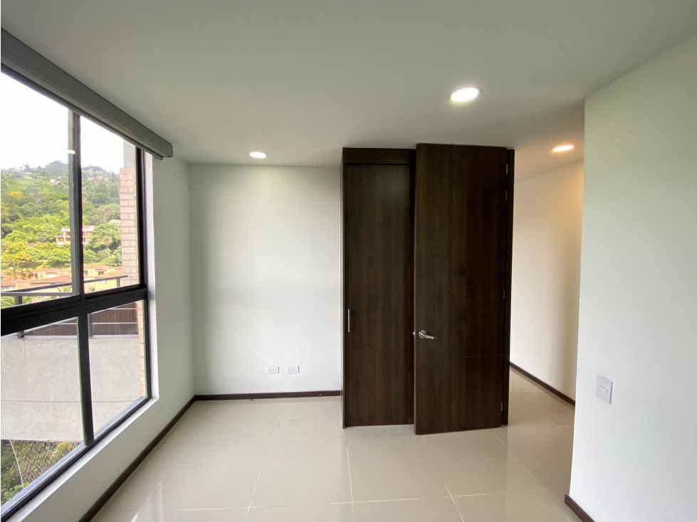 APARTAMENTO EN ARRIENDO EL CARMELO SABANETA — foto 5