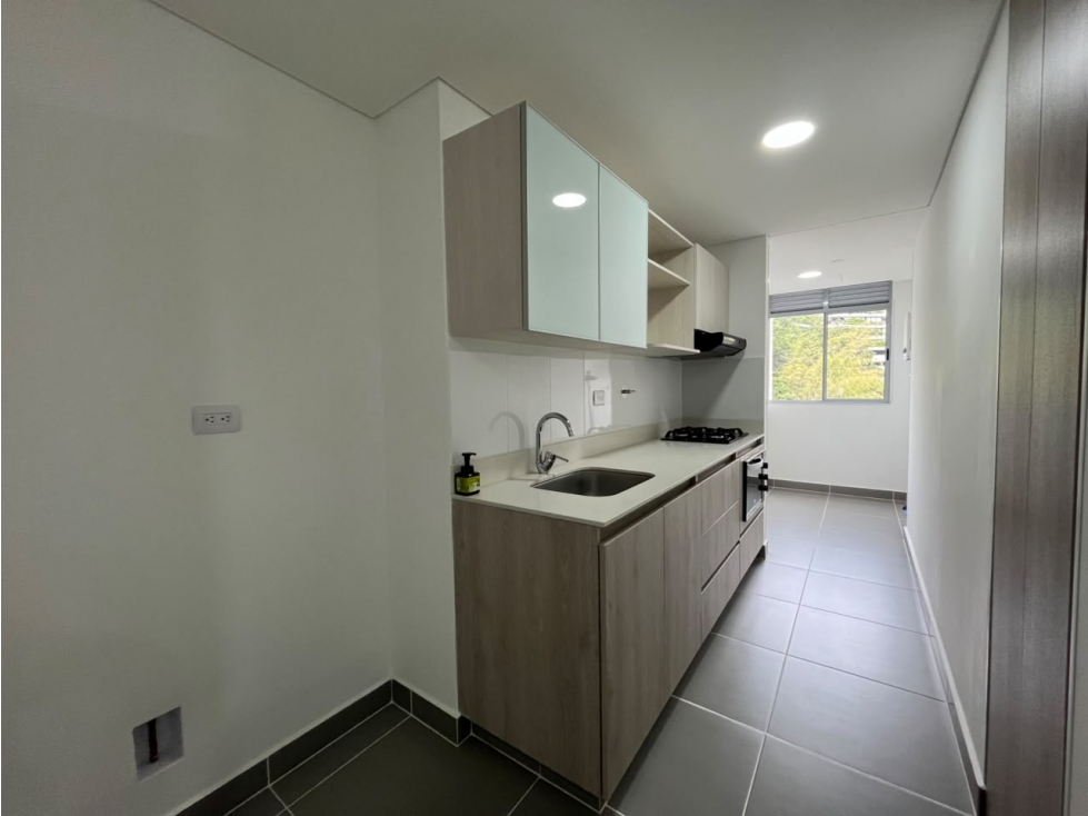 Apartamento en renta envigado loma el esmeraldal — foto 3