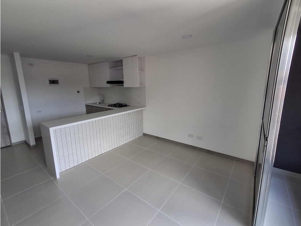 Apartamento arriendo CIUDAD COLTEJER — foto 4
