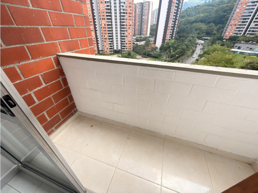 Arriendo apartamento Loma de los Bernal — foto 5