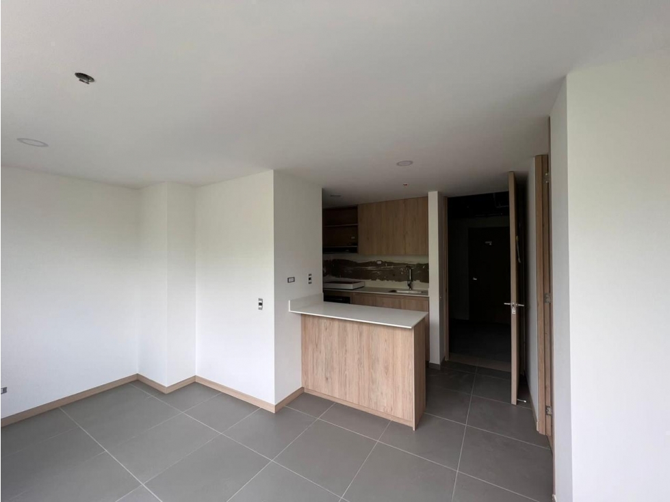 ARRIENDO APARTAMENTO GUAYABAL - REGIONAL - 3