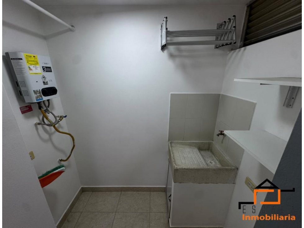 Arriendo Apartamento Loma de los Bernal — foto 6