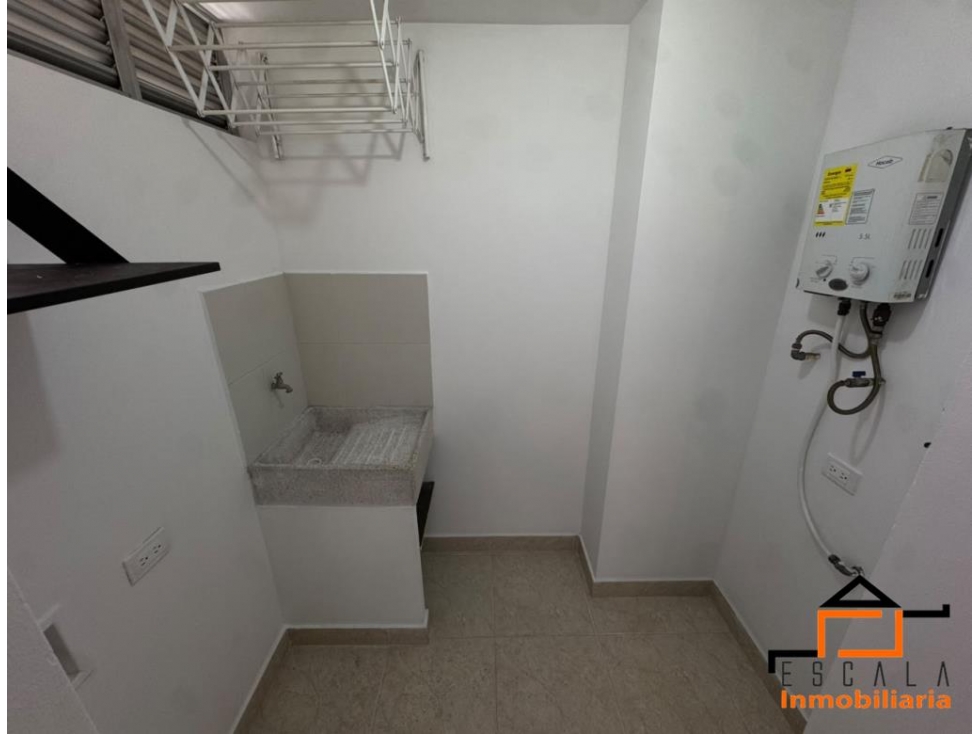 Arriendo Apartamento Loma de los Bernal — foto 4