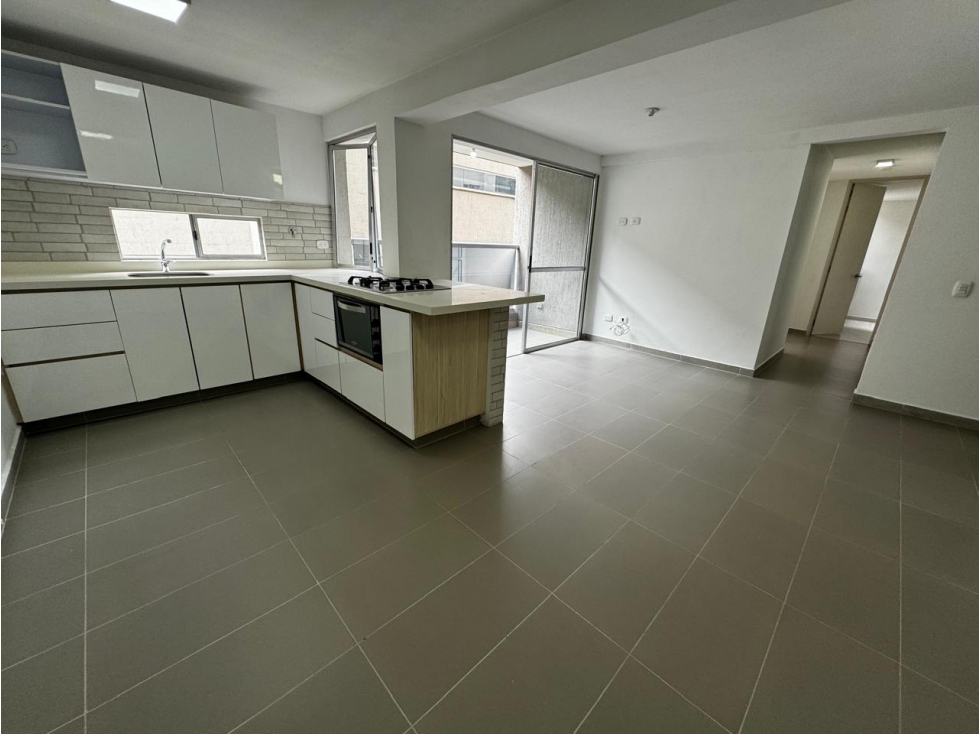 Arriendo apartamento Loma de los Bernal — foto 2