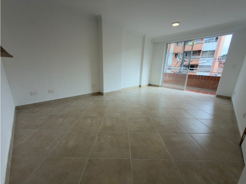 Apartamento en arriendo Laureles, Medellin — foto 2