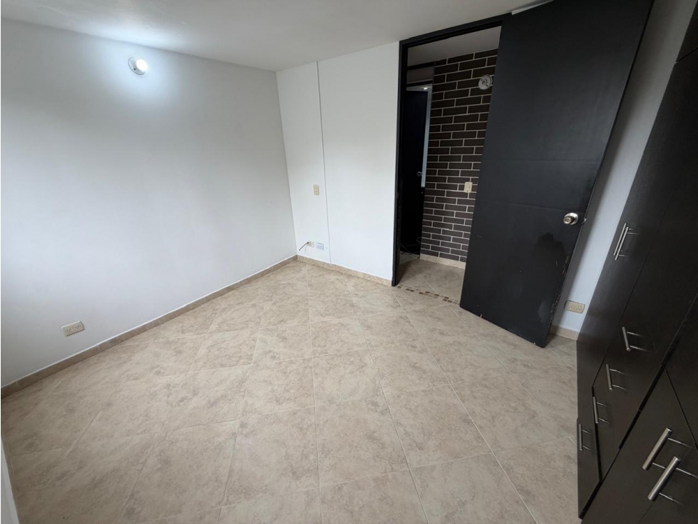 APARTAMENTO EN ARRIENDO - ROBLEDO - 5