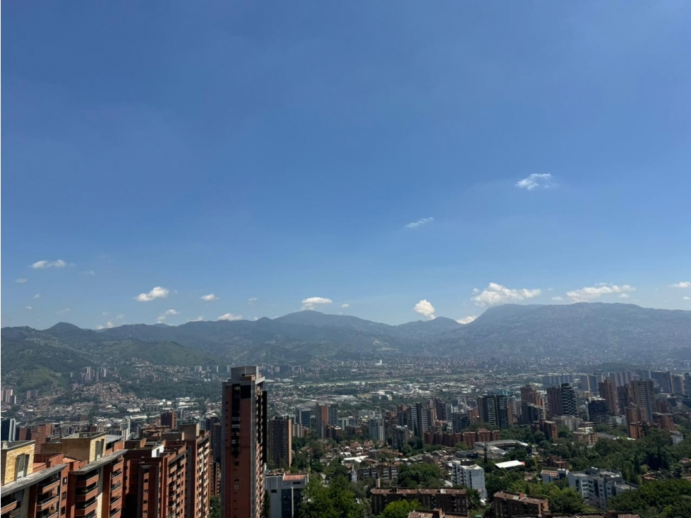 ARRIENDO APARTAMENTO POR EL TESORO — foto 3