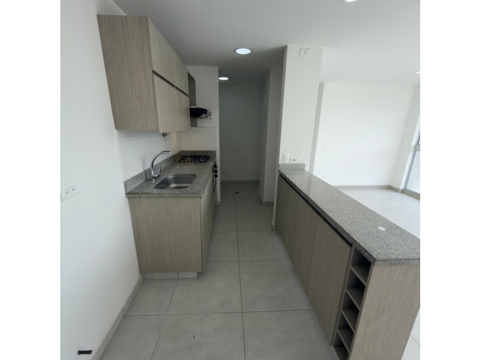 RENTO APARTAMENTO EN SABANETA UNIDAD PRIMEIRO — foto 3