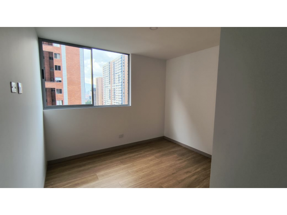 ARRIENDO APARTAMENTO CIUDAD DEL RIO — foto 4