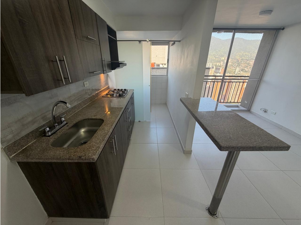 APARTAMENTO EN ARRIENDO EN LA DOCTORA-SABANETA — foto 3