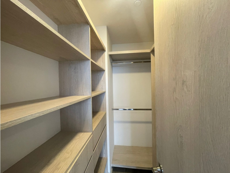 APARTAMENTO EN ARRIENDO EN LAS AV LAS PALMAS-POBLADO MEDELLIN — foto 3