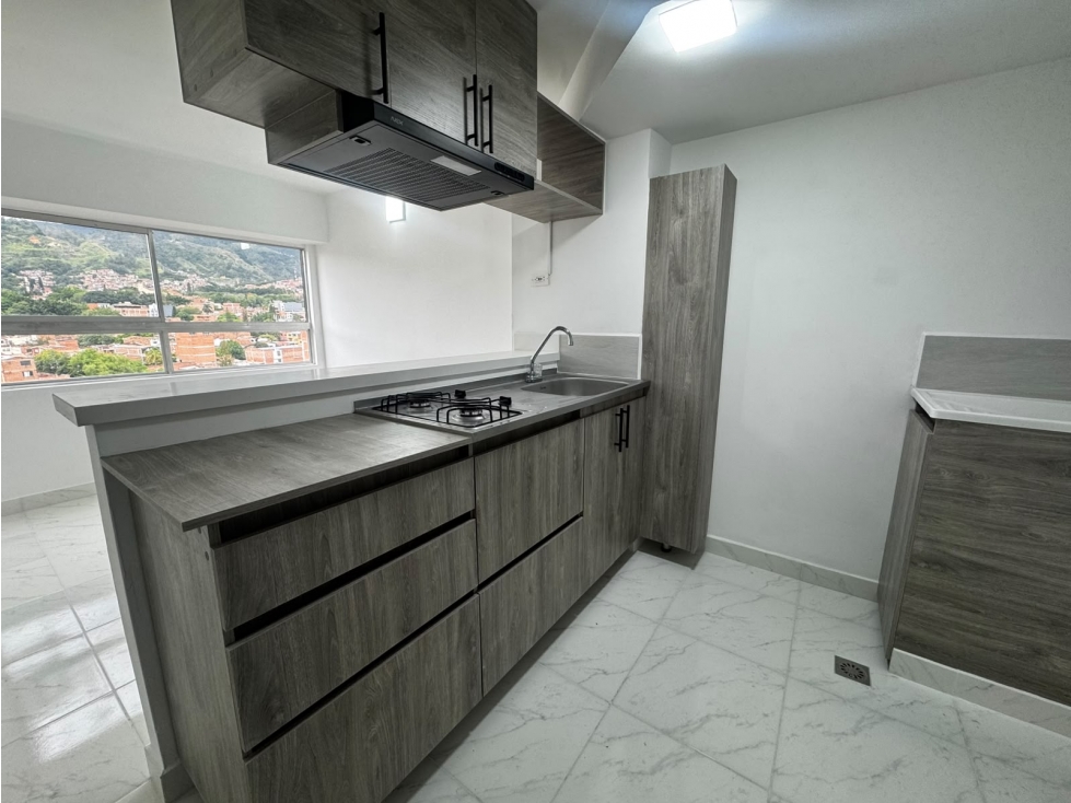 Apartamento en Arriendo Barrio Cristobal — foto 2