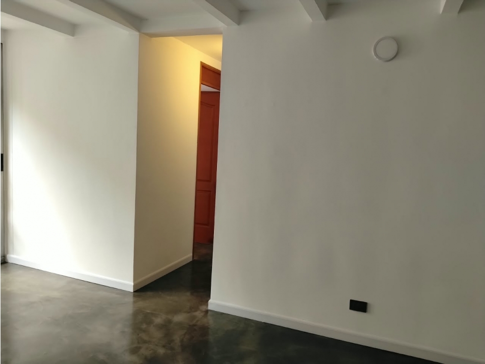 ARRIENDO APARTAMENTO LOMA DEL INDIO — foto 2
