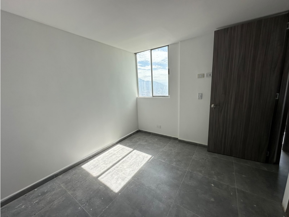 Arriendo apartamento en bello — foto 4