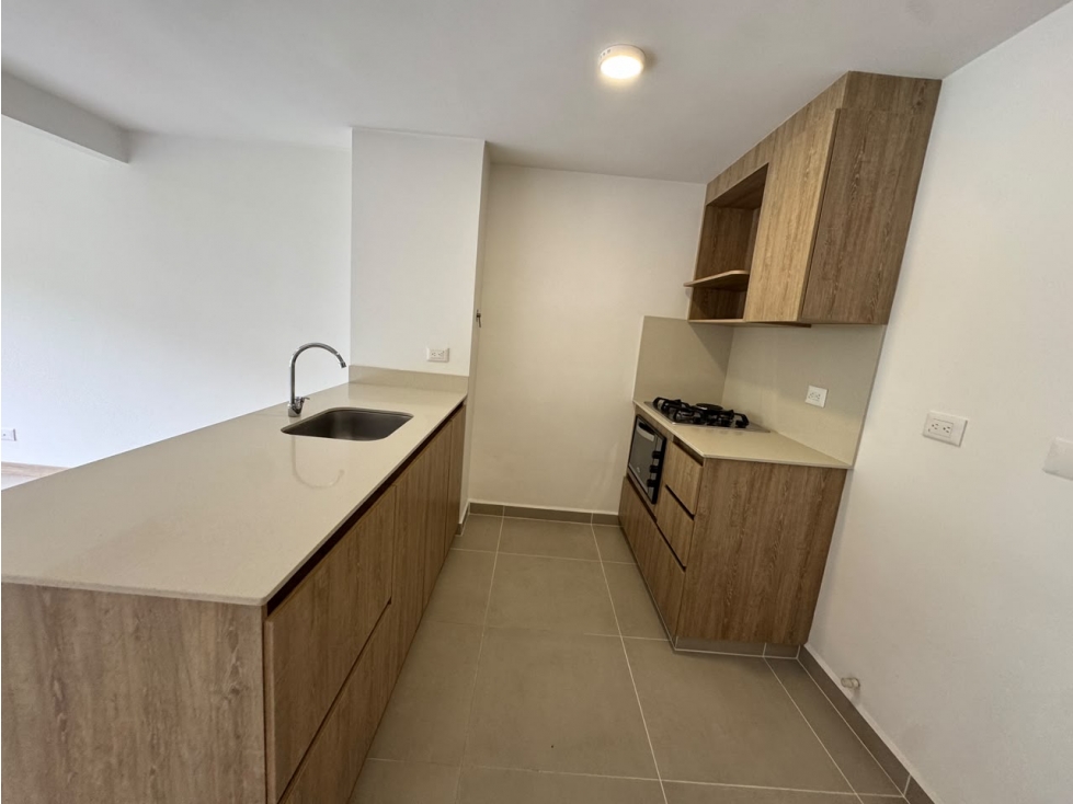 Apartamento en renta envigado loma de las brujas — foto 3