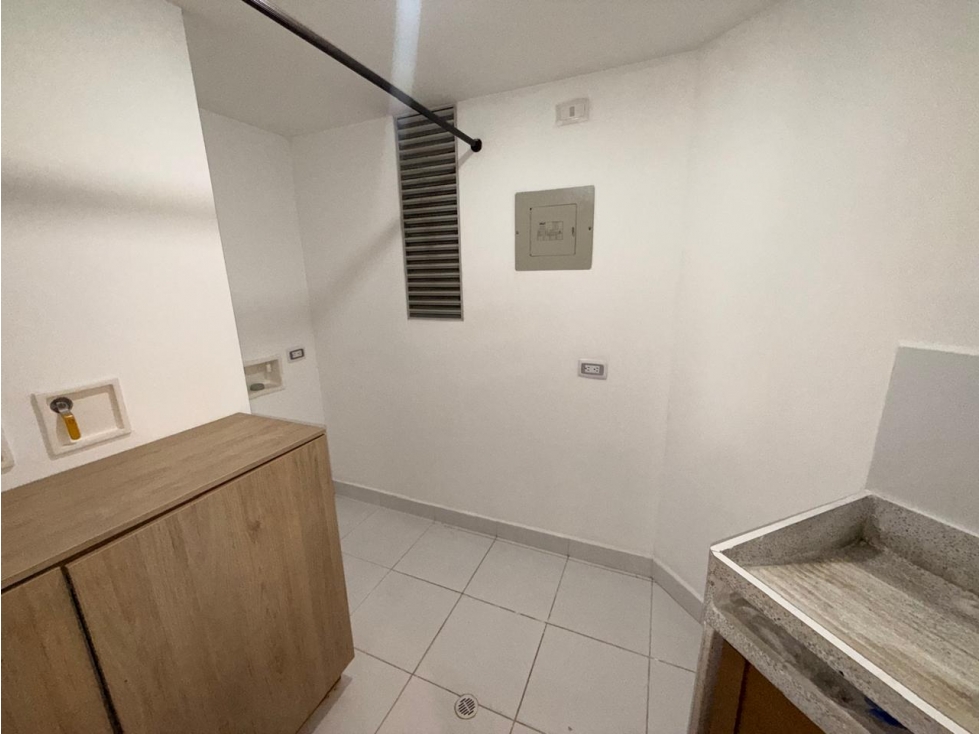 RENTO APARTAMENTO EN SABANETA UNIDAD ODONATA — foto 3