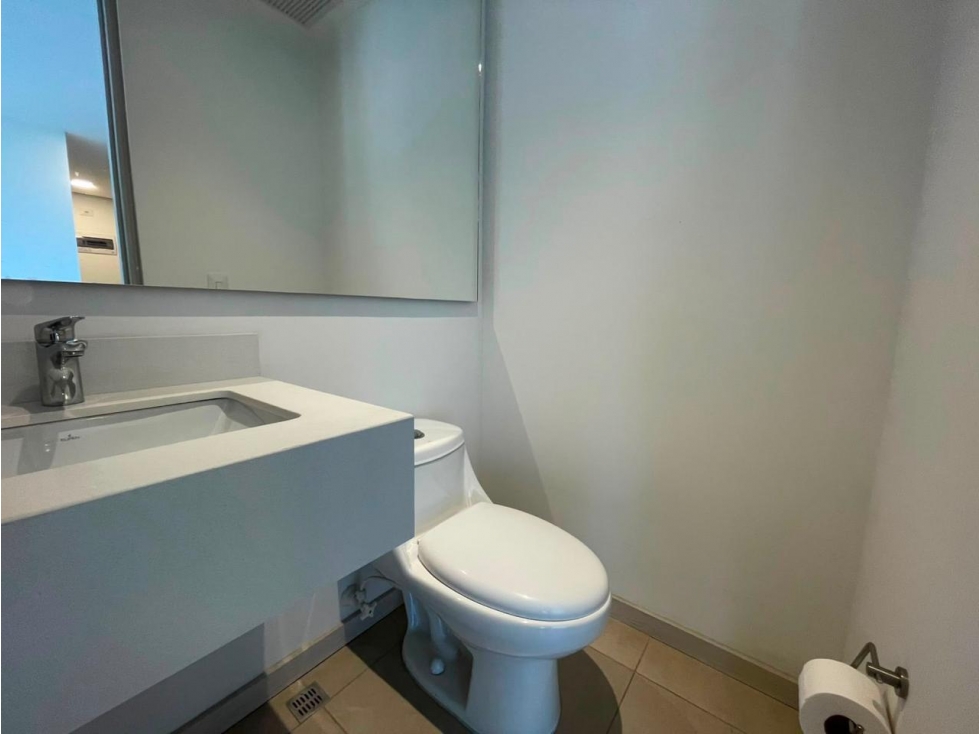 APARTAMENTO EN ARRIENDO EN CASTROPOOL — foto 3