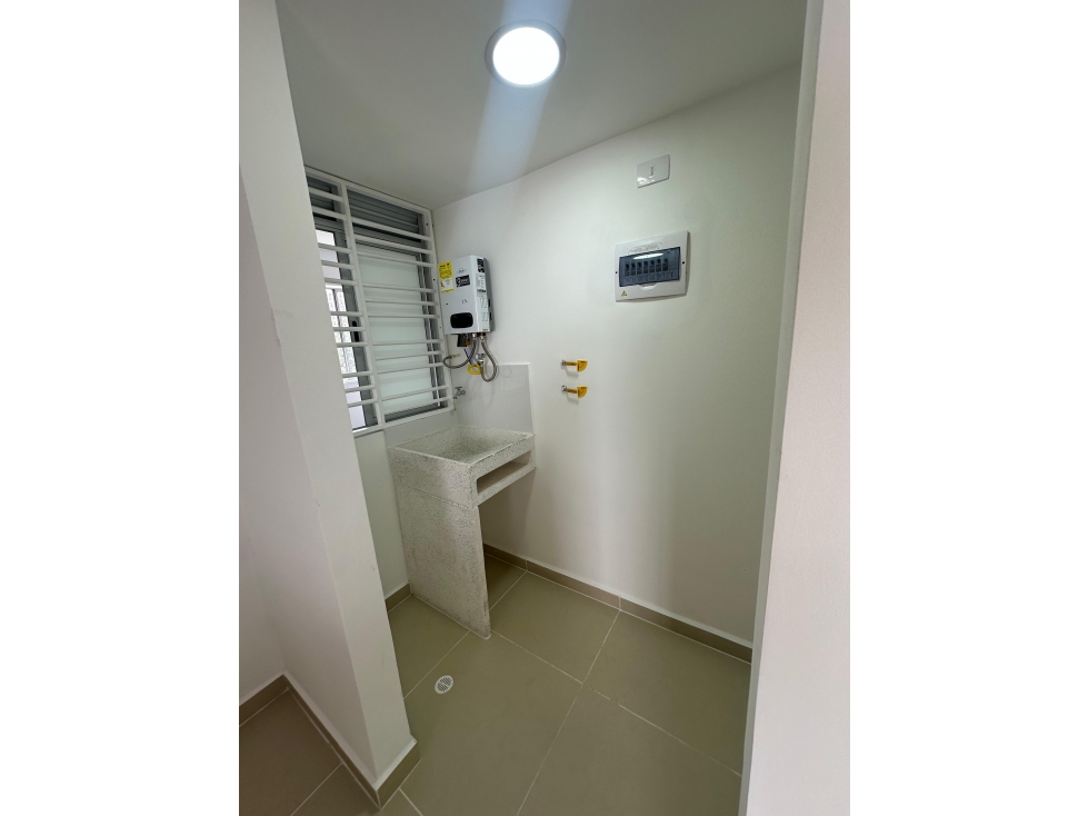 RENTO APARTAMENTO EN SABANETA UNIDAD DUBLIN — foto 5