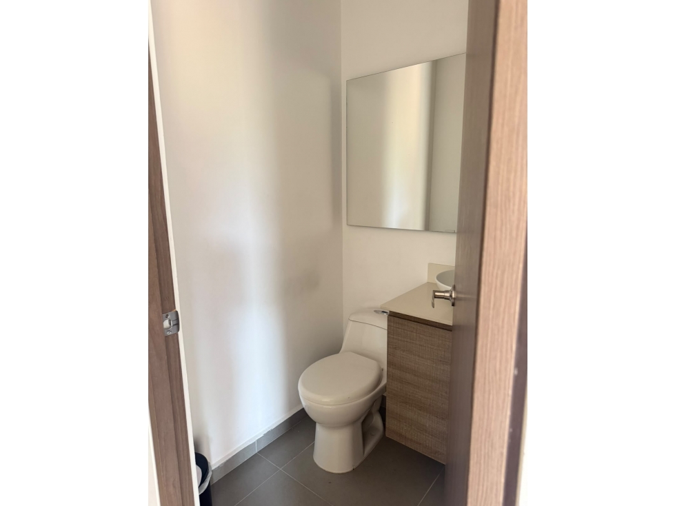 Apartamento en renta ENVIGADO LOMA DEL ESCOBERO — foto 3