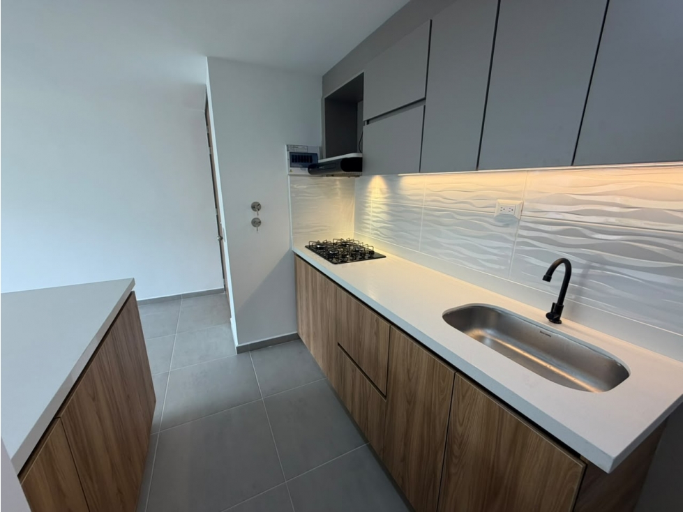 ARRIENDO APARTAMENTO EN NIQUIA BELLO — foto 5