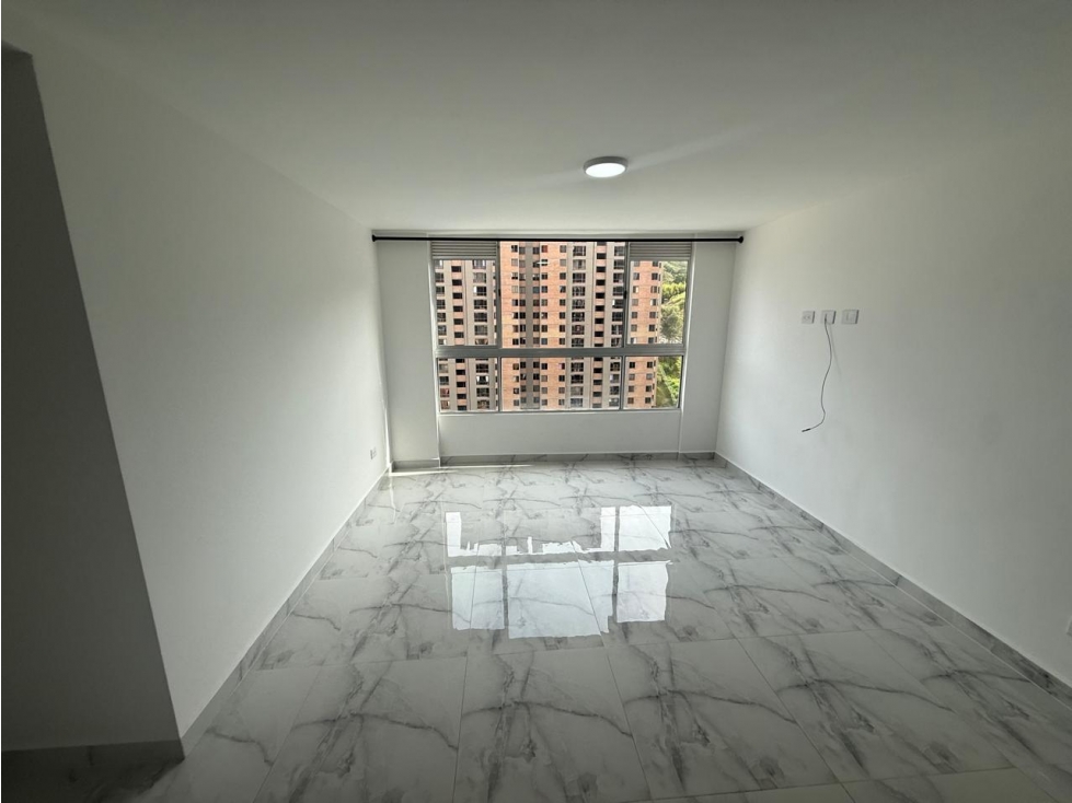 ARRIENDO APARTAMENTO SECTOR BELLO — foto 5