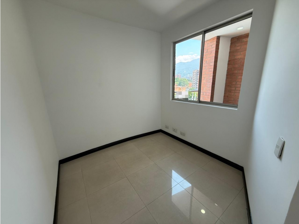 Apartaestudio en Arriendo en Laureles — foto 3