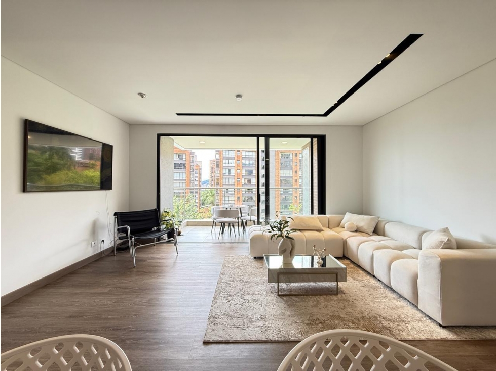 APARTAMENTO EN ARRIENDO EN LOS BALSOS — foto 3