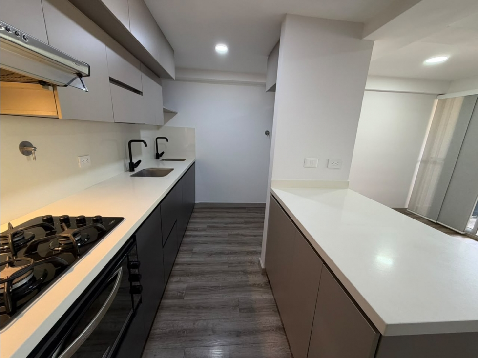 ARRIENDO APARTAMENTO EN NIQUIA BELLO — foto 2