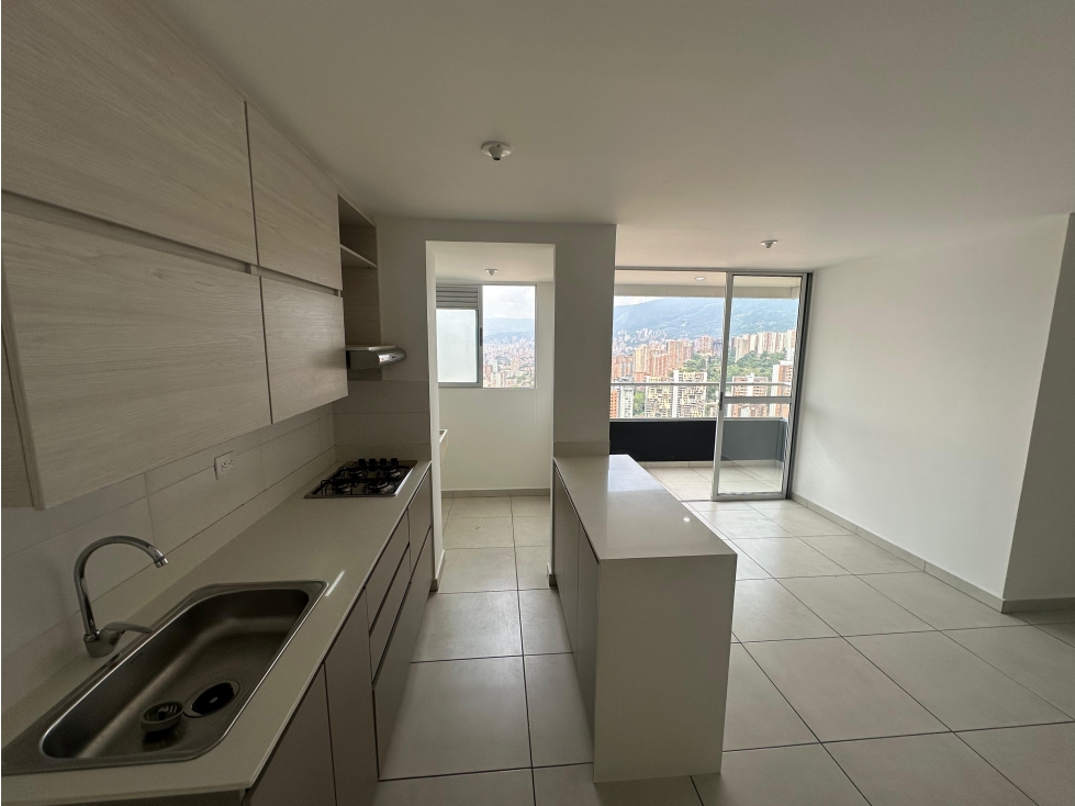 RENTO APARTAMENTO EN SABANETA UNIDAD ZABAN — foto 3