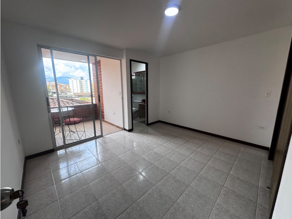 Apartamento en arriendo en Laureles — foto 4
