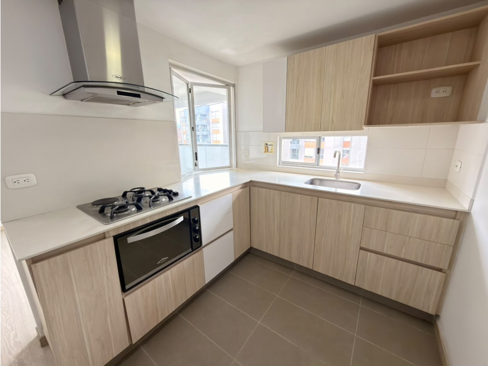 Arriendo apartamento Loma de los Bernal