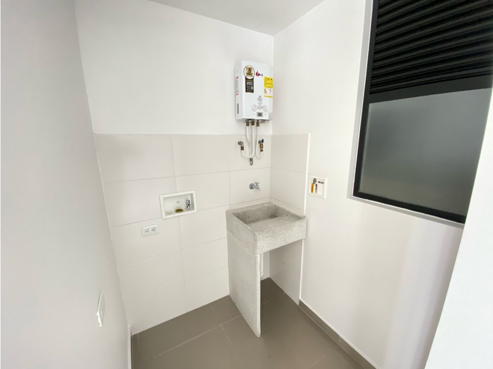 APARTAMENTO EN ARRIENDO LOS ALCAZARES SABANETA — foto 5