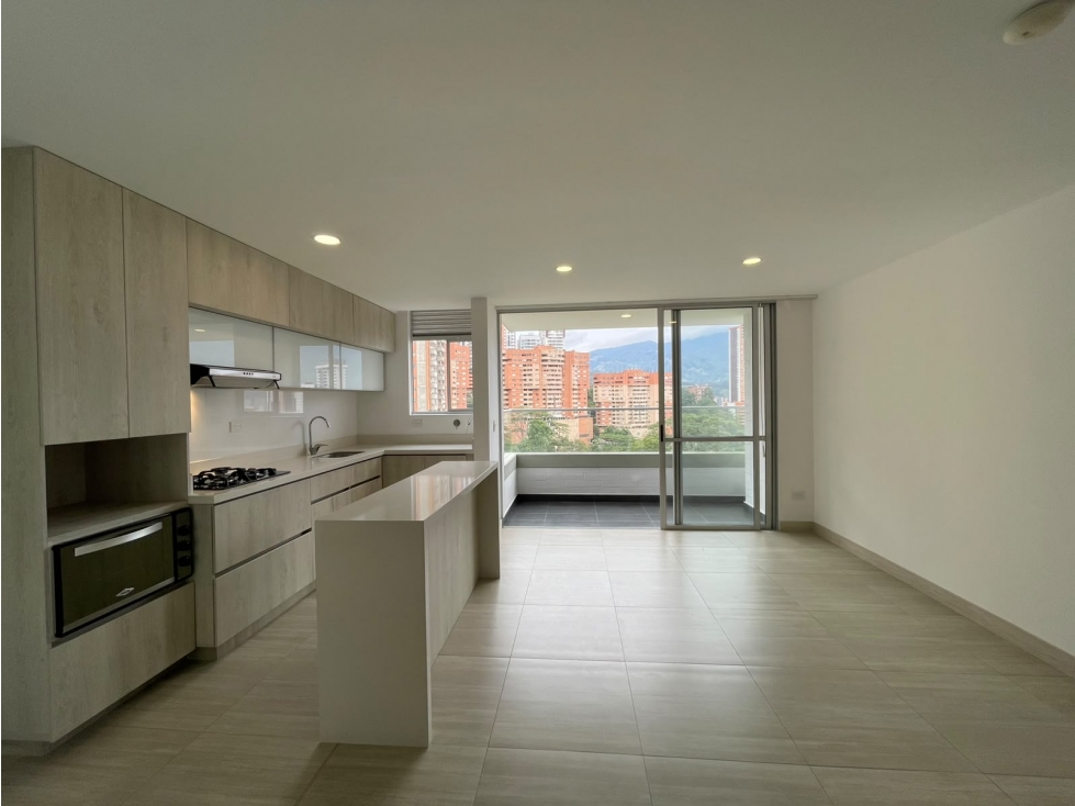 APARTAMENTO EN ARRIENDO EL CARMELO SABANETA PARTE ALTA — foto 4