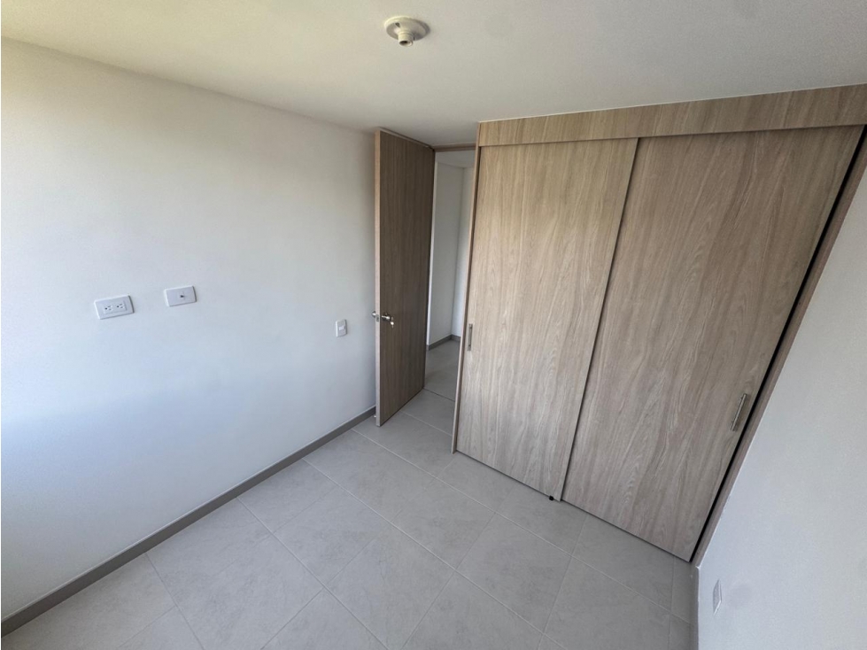 Apartamento en renta Envigado sector la cuenca para estrenar — foto 4