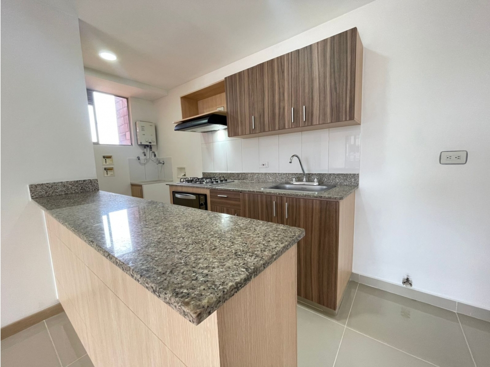 APARTAMENTO EN ARRIENDO CALLE LARGA SABANETA