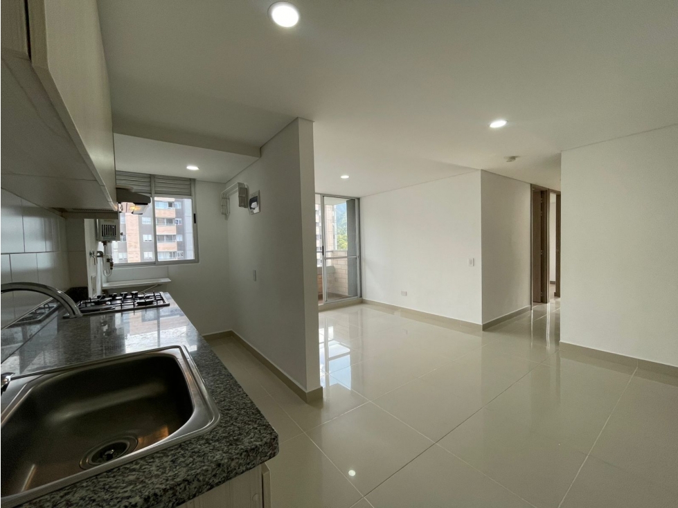 ARRIENDO APARTAMENTO EN LA ESTRELLA SECTOR FERRERIA — foto 2
