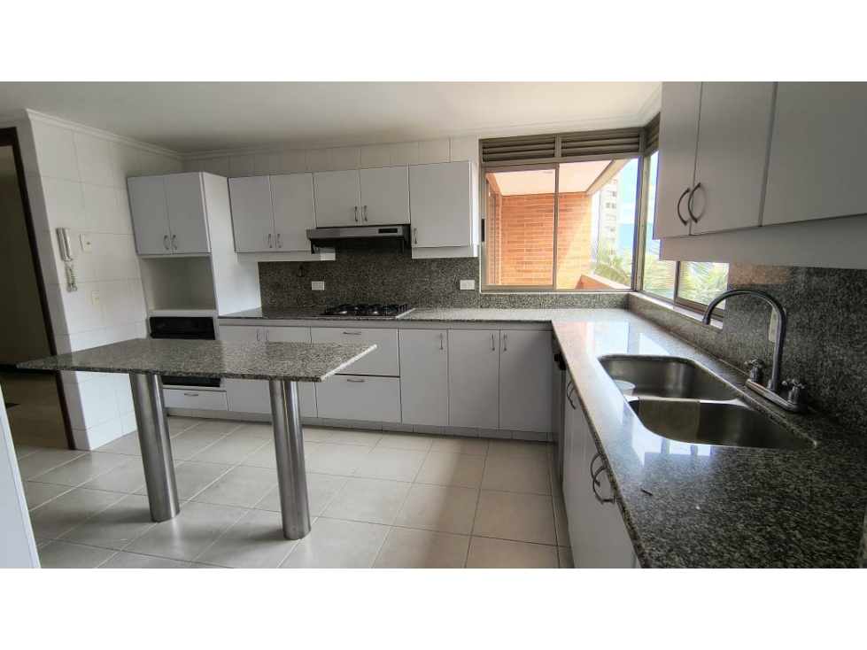 ARRIENDO APARTAMENTO POBLADOS - LA SUPERIOR — foto 6