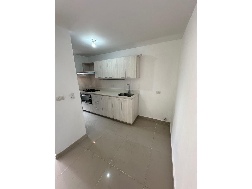 RENTO APARTAMENTO EN SABANETA UNIDAD RIO SECRETO